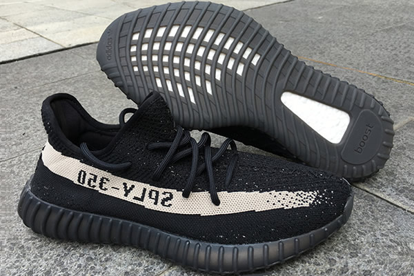 Women Yeezy Boost 350 V2 Oreo